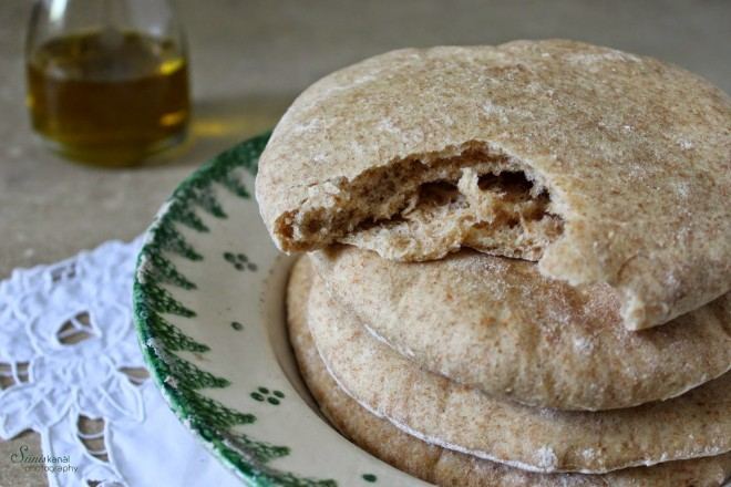 Házi teljeskiőrlésű pita gyroshoz - gyerekjáték elkészíteni!